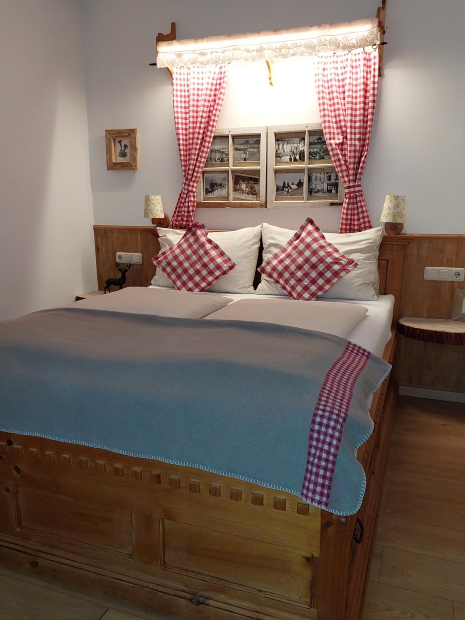 Platzhirsch Zur Alten Wagnerei Gastehaus Bed and Breakfast Saint Wolfgang Δωμάτιο φωτογραφία